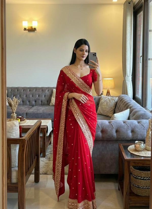 Saree – embroidery close-up