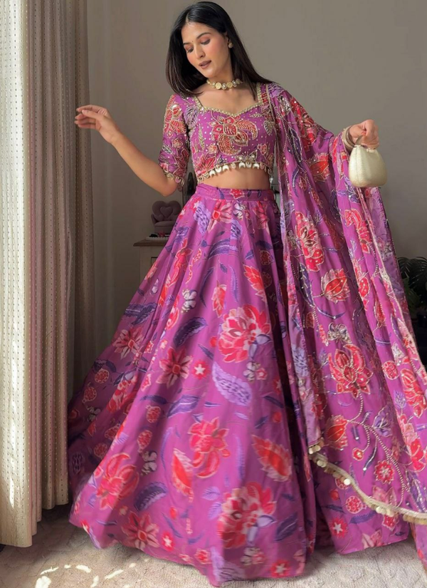 Lehenga – embroidery close-up