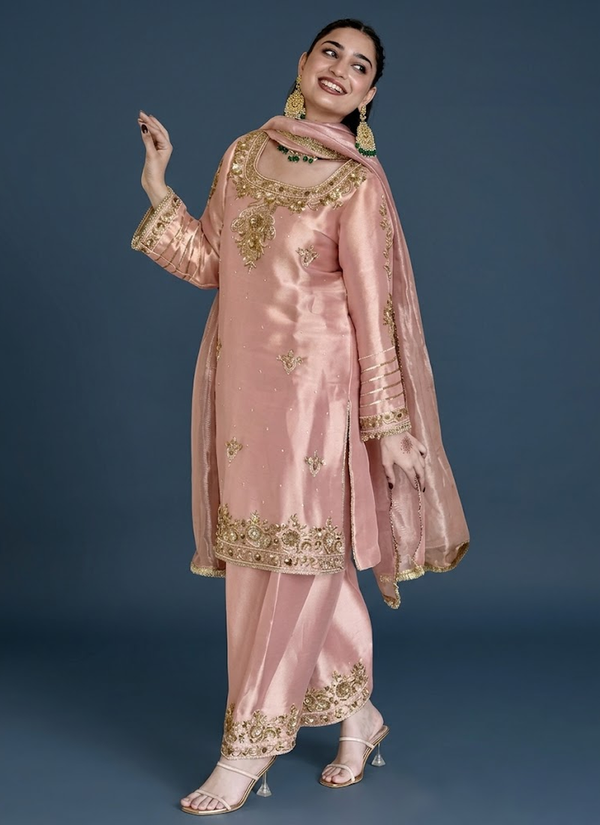 Salwar kameez – front view | Gleemium Fashion Australia