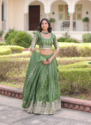Engagement Lehengas
