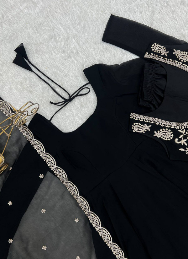 Fox Georgette Anarkali Set with Fancy Dupatta