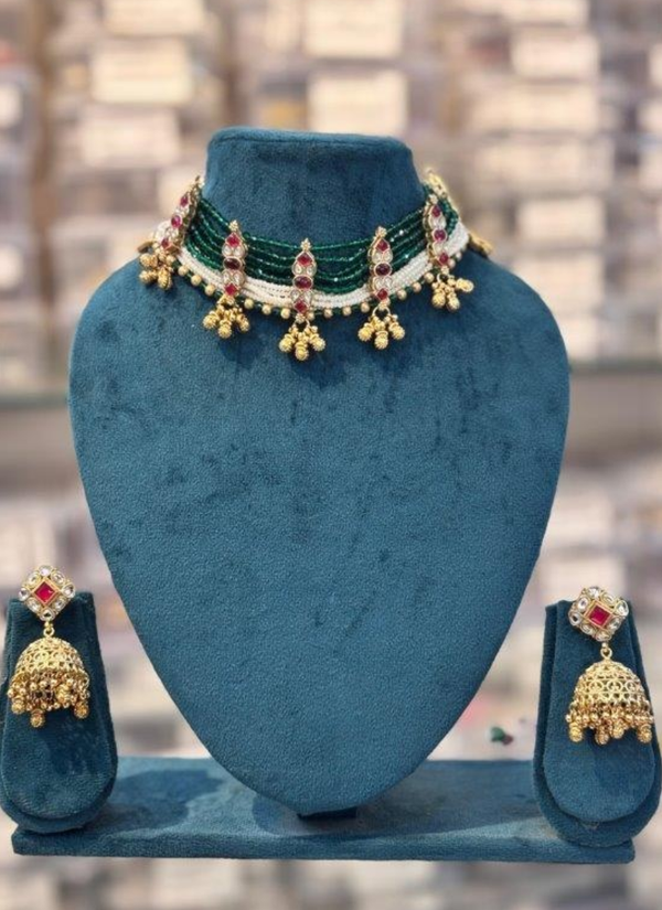 Avnita Kundan Heritage Choker Necklace