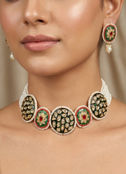 Kundan Choker Set with Artificial Pearls – Earrings & Pearls 2
