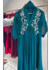 Mul Chanderi Kurta Pant Dupatta Set 21