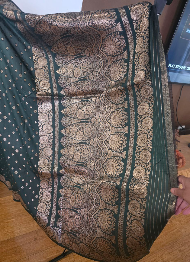 Bottle Green Katan Silk Saree with Blouse Piece