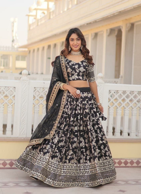 Black lehenga – embroidery close-up
