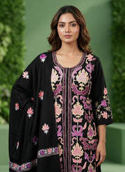 Black Pashmina Suit – Thread Embroidery 2