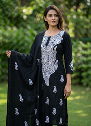 Winter Pashmina Suit – Black with Thread Embroidery 2