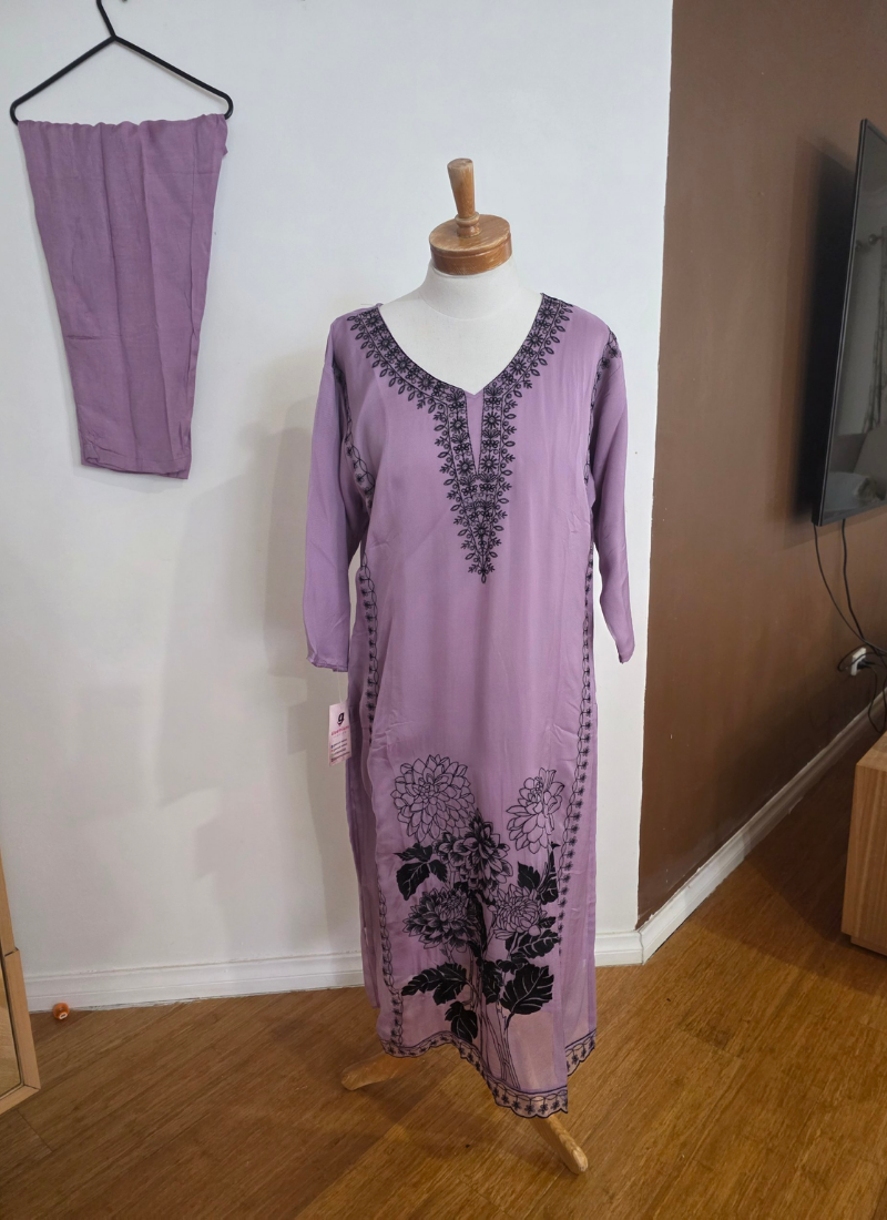 Lilac Maslin Salwar Suit with Black Thread Embroidery & Dupatta