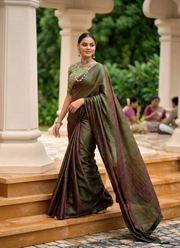 Silk Saree – Elegant Weave with Matching Blouse 3