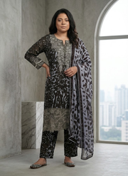 Pakistani Lawn Cotton Salwar Kameez with Chiffon Dupatta 23