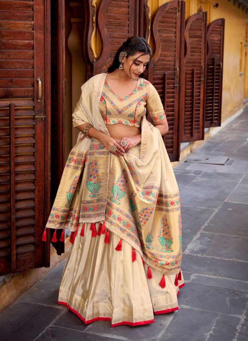 Shimmer Paithani Zari Lehenga Choli Set - View 1