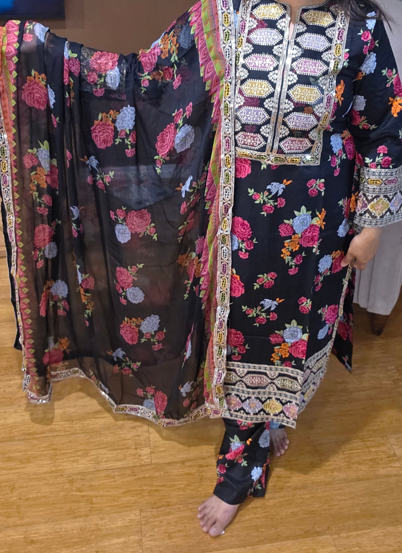 Pakistani lawn cotton salwar kameez with chiffon dupatta, lace sleeves, embroidery, tassels, and premium detailing.