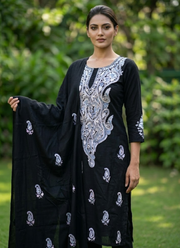 Winter Pashmina Suit – Black with Thread Embroidery 3