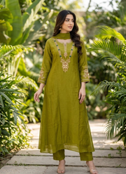 Mul Chanderi Kurta Pant Dupatta Set 5