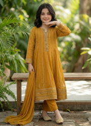 Girl’s Chiffon Frock Set – Embroidery & Stitch Work 4