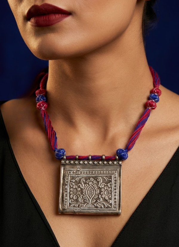 Manav Silver Necklace