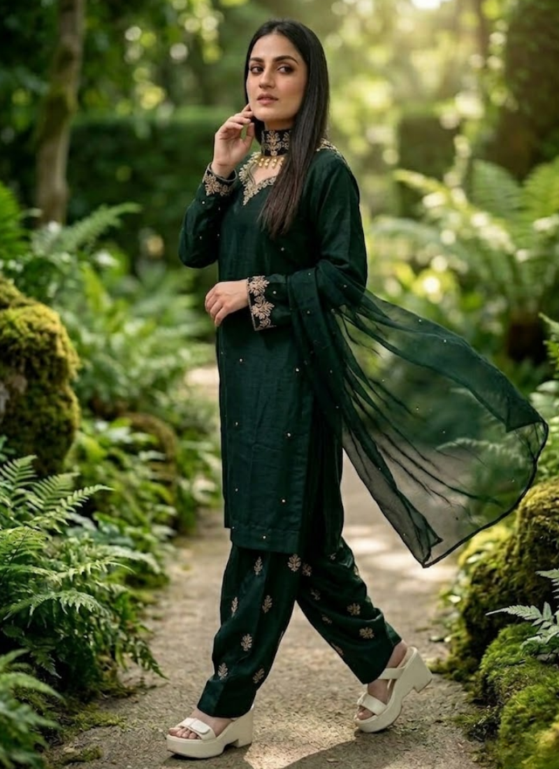 Heavy Crepe Silk Farshi Salwar Suit with Diamond Embroidery - View 6