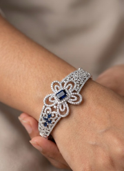 Diamond Cut Floral Bracelet with White & Black Setting 5