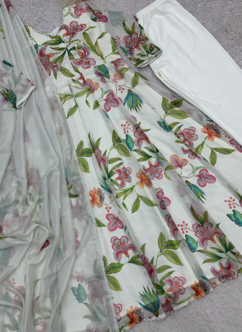 Heavy Georgette Gown Set with Mirror Work