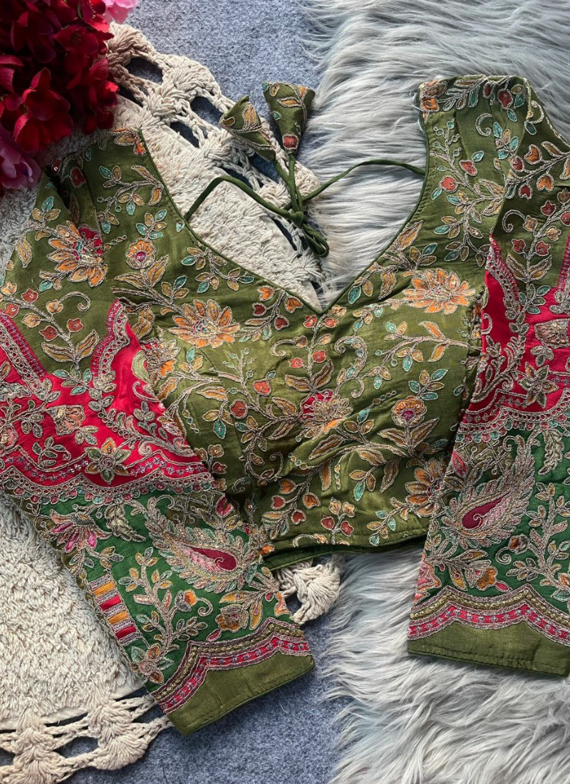 Exclusive wedding blouse in pure crepe with heavy Chinon print, 3/4 sleeves, padded fit, and back dori opening.