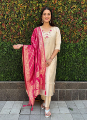 Cream Roman Silk Punjabi Suit with Handwork & Jacquard Dupatta 5