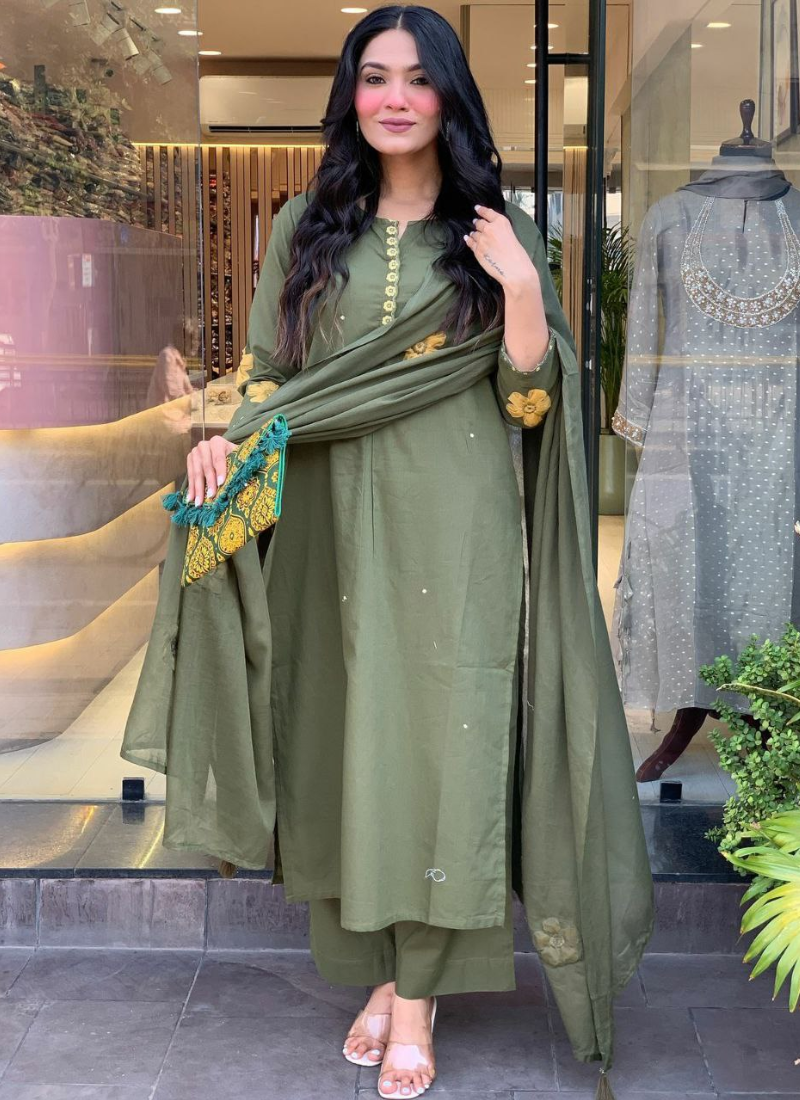 Chanderi Punjabi Suit with Elegant Single‑Color Design