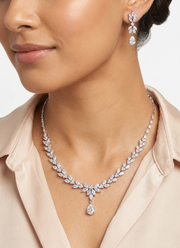 Silver Diamond Cut Necklace & Earring Set with Stone Setting 5