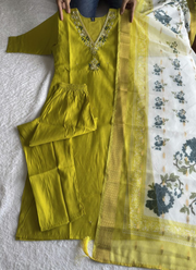 Parrot Roman Silk Salwar Kameez with Handwork & Chanderi Dupatta 6