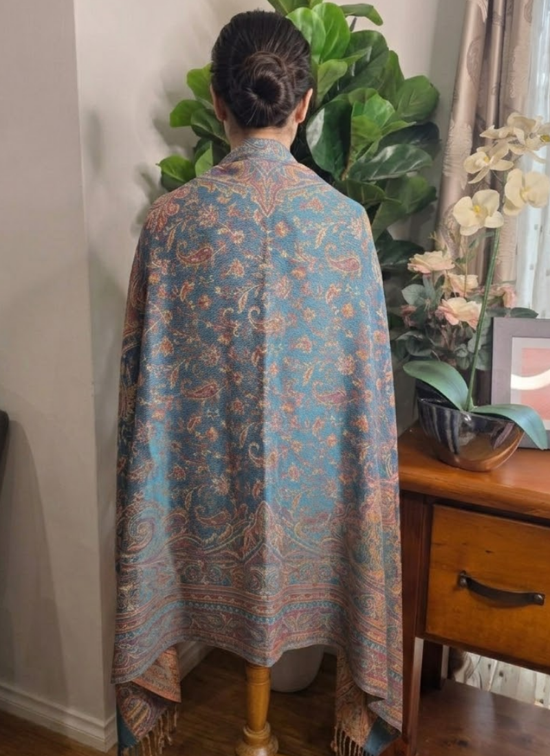 Premium Winter Shawl – Soft &amp; Elegant