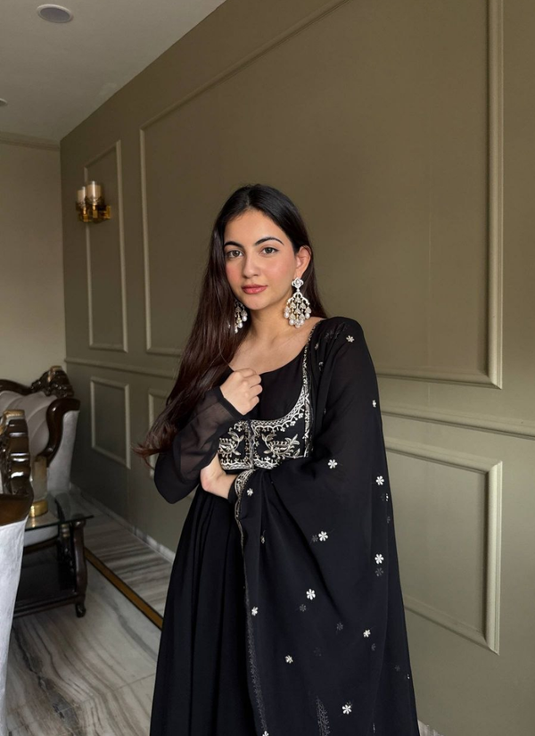 Fox Georgette Anarkali Set with Fancy Dupatta