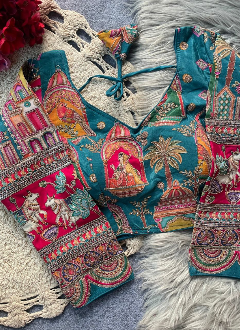 Statement wedding blouse in pure crepe with cotton lining, 3/4 sleeves, and exclusive Chinon position print.