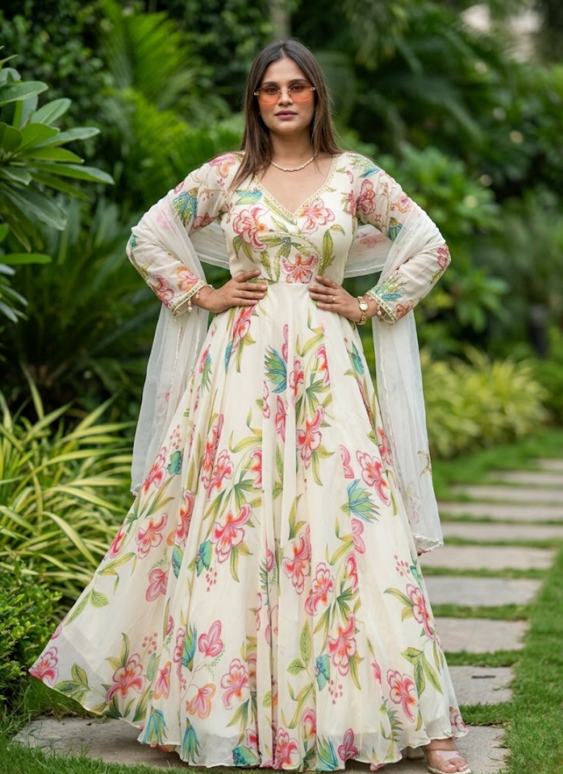 Heavy Georgette Gown Set with Mirror Work