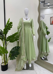 Fendy Silk Gown Set with Sequin &amp; Thread Work 5