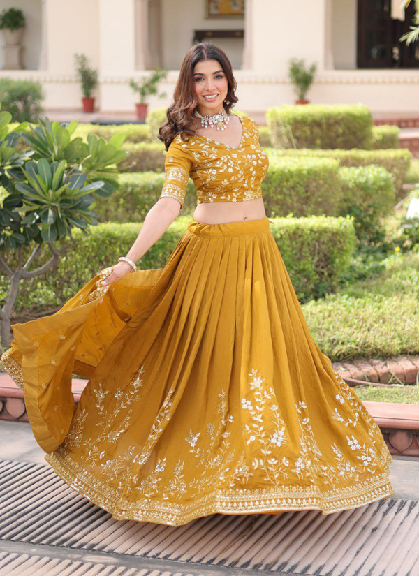 Yellow lehenga – embroidery close-up