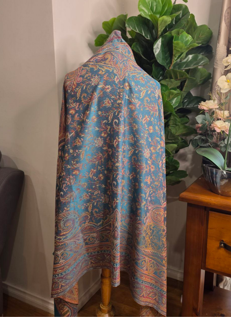 Premium Winter Shawl – Soft &amp; Elegant