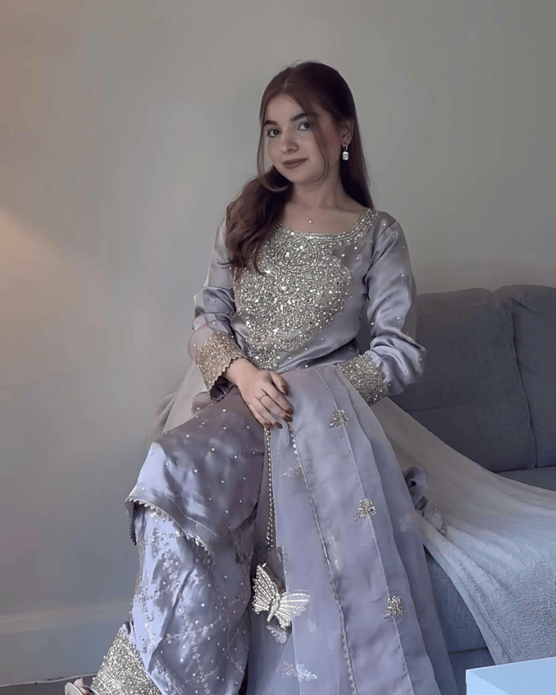 Embroidered Pure Crepe Silk Salwar Suit – Kurti with Organza Dupatta