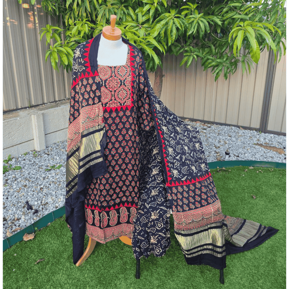 Green Ajrak Salwar Suit – Pure Modal Fabric with Jari Border Dupatta