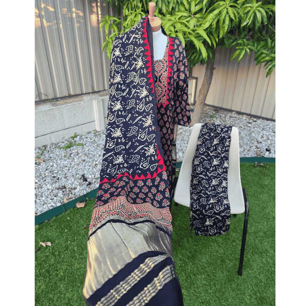 Green Ajrak Salwar Suit – Pure Modal Fabric with Jari Border Dupatta