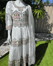 Elegant White Pakistani Anarkali Suit with Dupatta 7