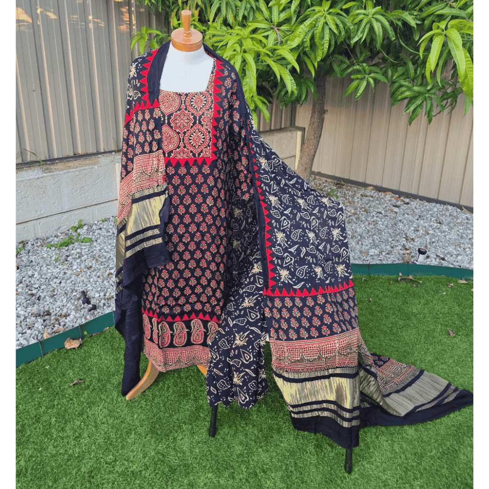 Green Ajrak Salwar Suit – Pure Modal Fabric with Jari Border Dupatta