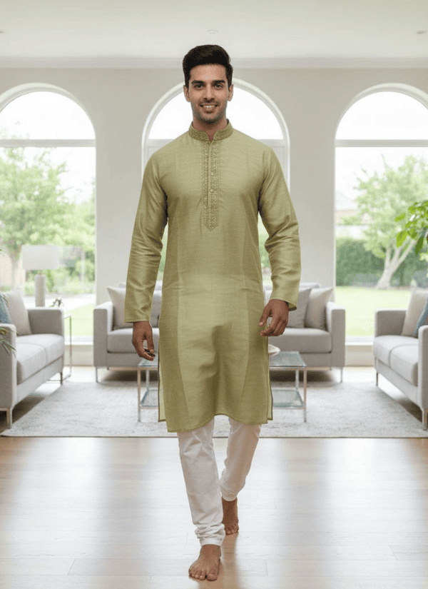 Green men's kurta – embroidery close-up