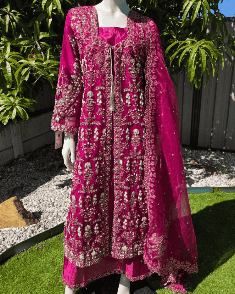 Dark Magenta Pakistani Gown – Embroidered Organza Dupatta