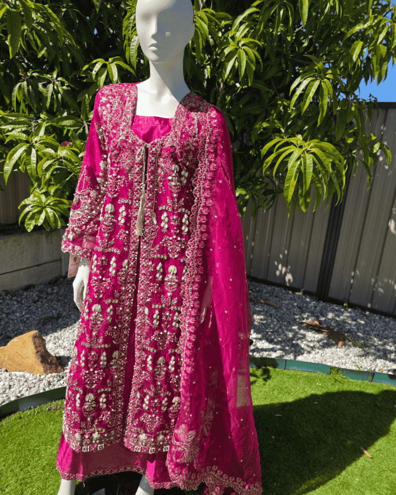 Dark Magenta Pakistani Gown – Embroidered Organza Dupatta