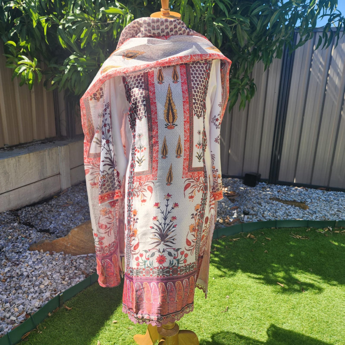 Pakistani Satin 3-Piece Salwar Suit – Elegant Kota Dupatta Ensemble