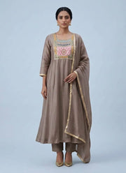 Diwali Brown Chanderi Anarkali Suit – Light Pink Zari Yoke & Gota Lace Dupatta 1