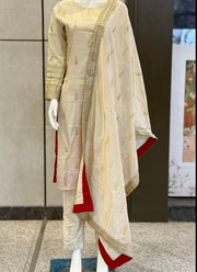 Diwali Cream Banarasi Silk Kurti Set – A-Line Kurti with Pant & Gold Border Dupatta 2