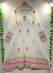 Diwali Off-White Georgette Anarkali Gown Suit – Pink Lotus Embroidery with Crepe Pants & Lace Dupatta 6
