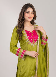 Diwali Mehendi Green Mirror Work Sharara Suit – Roman Silk Kurti with Pink Neckline & Kota Dupatta 2
