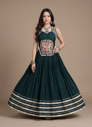 Diwali Navratri Chaniya Choli – Rayon Lehenga with Gamthi Mirror Work Choli & Cowrie Shell Lace 1